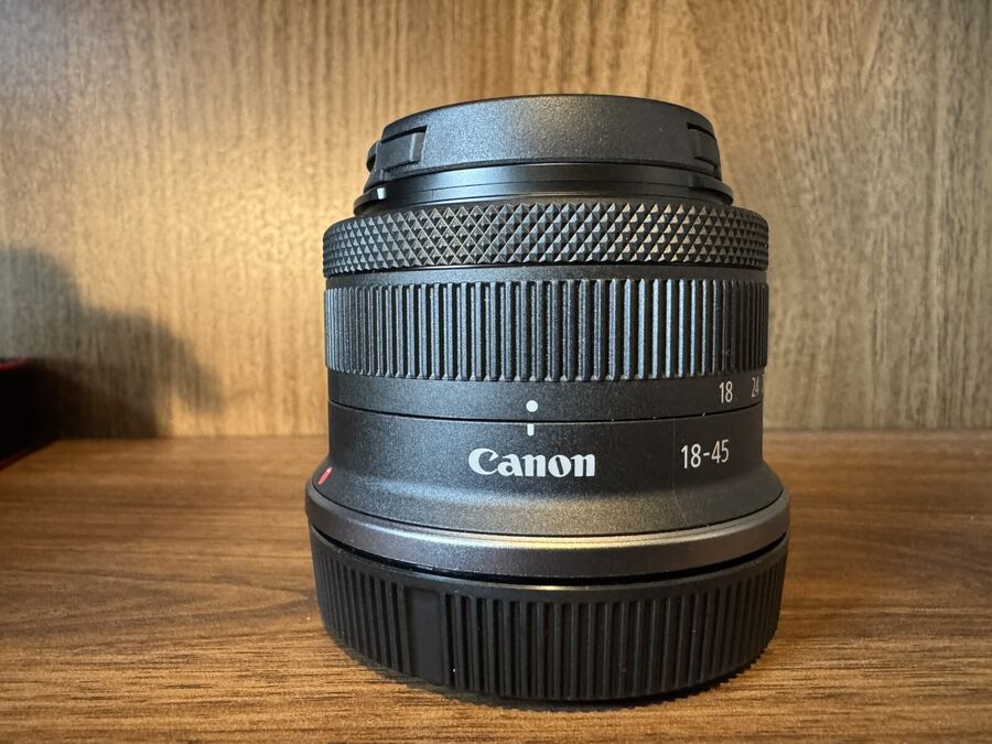 Canon EOS R10 Mirrorless Camera with RF-S 18-45 f/4.5-6.3 IS STM Lens - Black